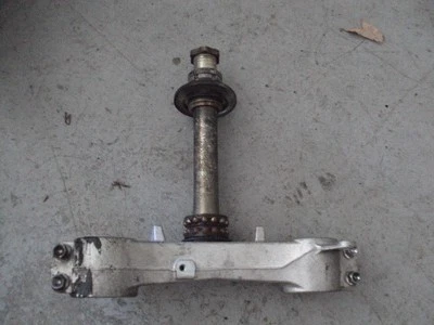 2006 2007 SUZUKI GSXR GSX-R 600 750 Lower Triple Tree A7 - Image 1 of 4