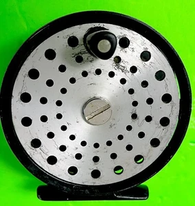 Vintage Collector Daiwa 230 Fly Reel - Made In Japan - Picture 1 of 5