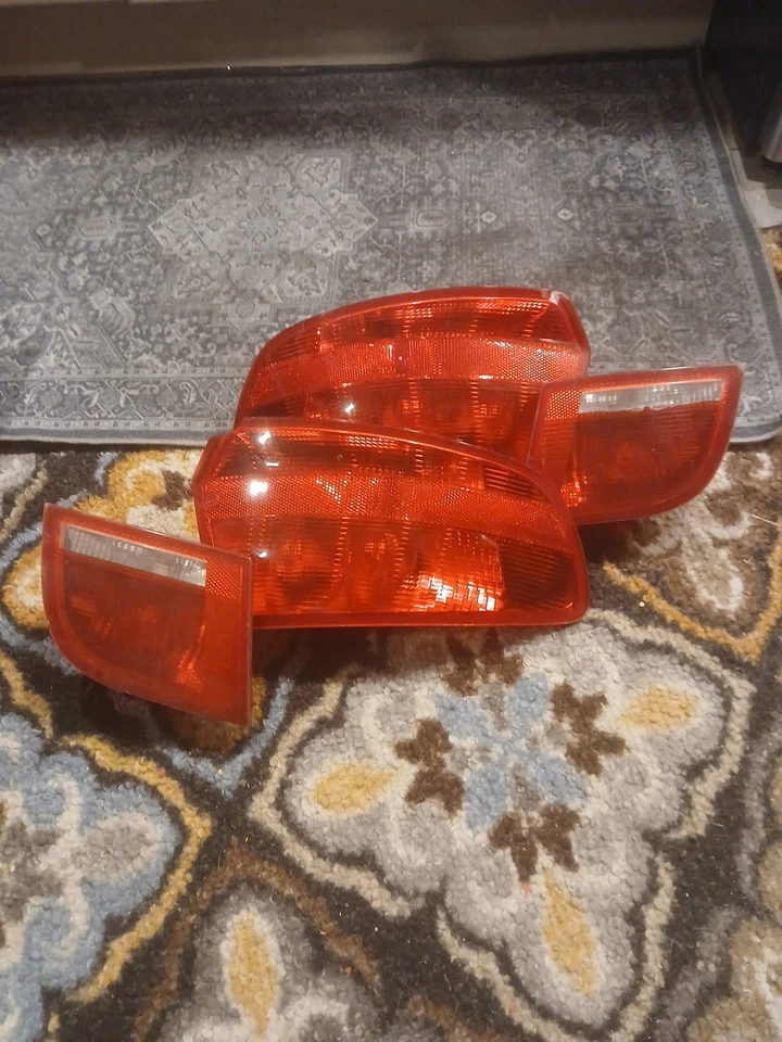 Rear Break Lights Left An Right Audi A3 8P 2007 - Image 1 of 1