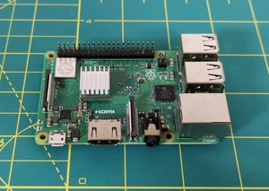 Raspberry Pi 3 Model B+ Quad Core With Heatsink - Used, Tested Working - Afbeelding 1 van 1