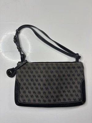 Bolsa de ombro vintage Dooney&Bourke Signature lona hobo com acabamento em couro preto - Imagem 1 de 4