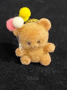 Vtg 1985 2 Fuzzy Flocked Teddy Bear Balloons 3D 1.75" Pin Pinback Button 80s - Picture 1 of 3