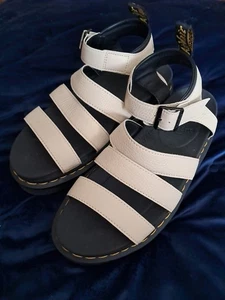 Dr Marten cremefarbene Kiesel-Sandalen. Größe 8 - Bild 1 von 9