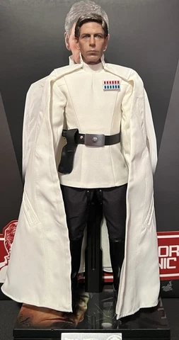 hot toys director krennic Cover