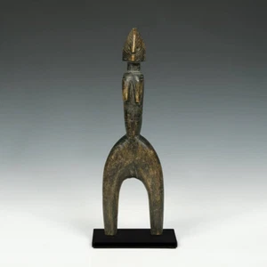 AFRIKANISCHE SCHLEUDER GESCHNITZT HOLZ MOSSI PEOPLE BURKINA FASO W AFRIKA 20. JH. - Bild 1 von 4
