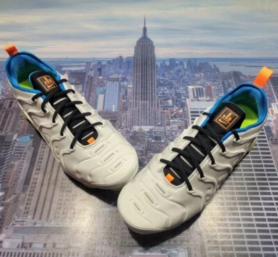 Nike Air VaporMax Plus Photon Dust/Black-Volt Womens Size 12 DQ4695 001 New - Image 1 of 4