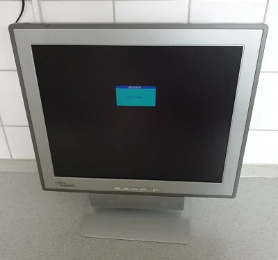 Fujitsu Siemens LCD-Monitor S 17 MODEL: 780  S26361-K877-V170  12V DC4.0A G4/R4 - Bild 1 von 4