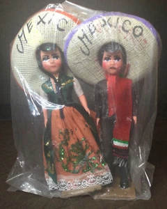Vintage Mexican Plastic Couple Hand Painted face Souvenir Dolls 7 Inches - Picture 1 of 6