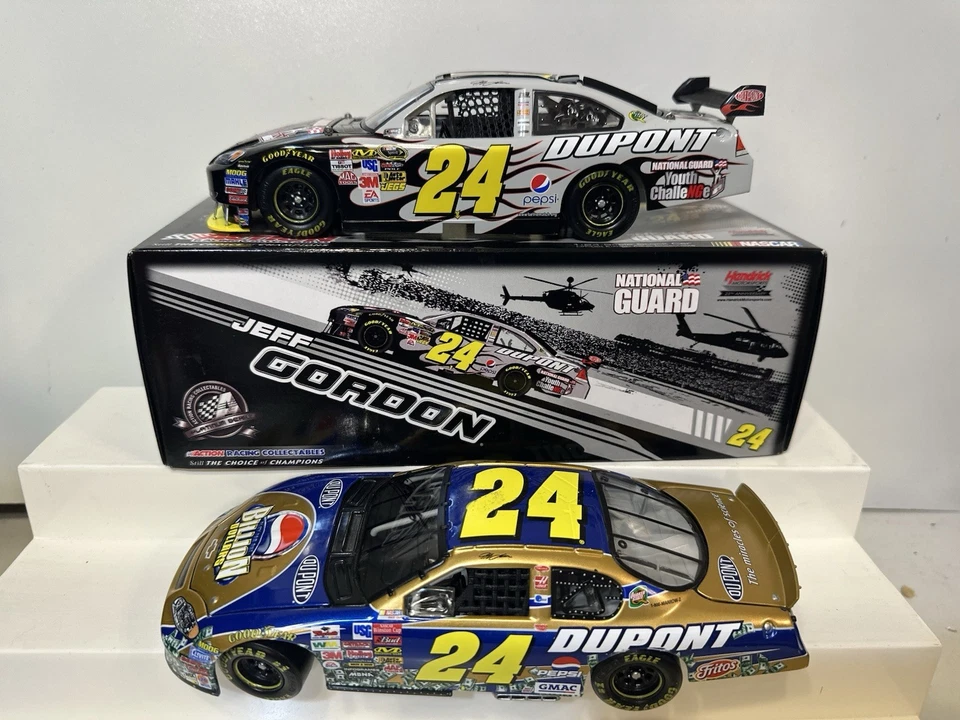 2009 Jeff Gordon #24 National Guard Youth Challenge 1/24 Impala SS Signed - Plus - Image 1 of 4