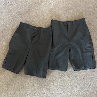 Bermuda cargo masculina cinza escolar tamanho 12 a 13 anos nova em folha 2 pares - Imagem 1 de 4