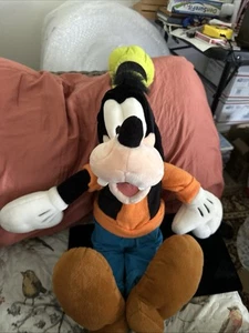 Walt Disney Company 30" Goofy Plush Nice Condition - Picture 1 of 10
