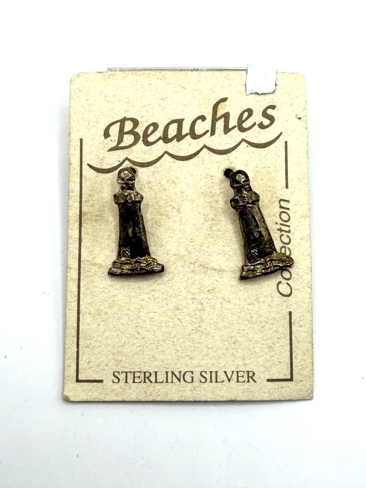 Colección Beaches Pendientes de faro de plata esterlina perforados náuticos Foto 1 de 1