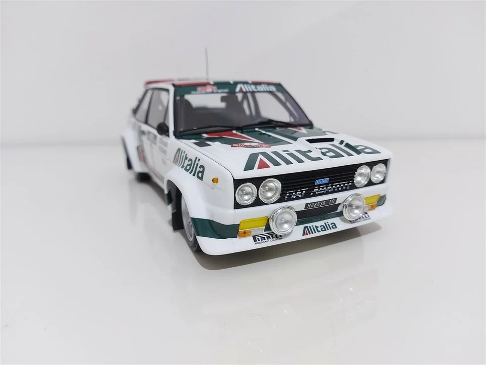 FIAT 131 ABARTH ALITALIA - Rally Portogallo 1978 #1 Munari - Kyosho 1/18 - Immagine 1 di 4