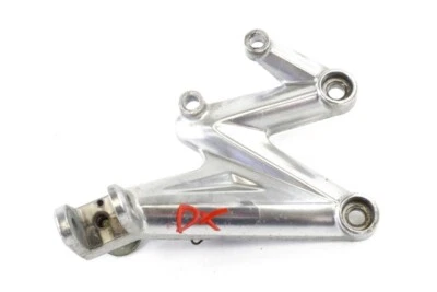 TRIUMPH Street Triple 675 T2080913 Étrier Repose-Pied Droite 07 - 12 Front Right - Photo 1/4