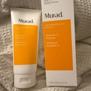 Murad Essential-C Cleanser - Orange - Picture 1 of 5