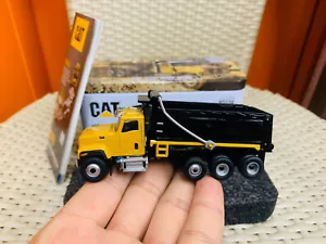 Caterpillar Cat CT681 Dumper Truck scala 1/87 HO modello pressofuso DM855514 nuovo in scatola - Foto 1 di 7