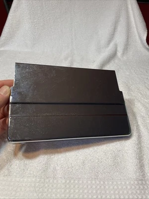 Хромированная верхняя крышка аккумулятора Harley Davidson V-Twin. OEM #66370-65 - Изображение 1 из 4