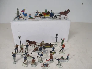 24 Vintage Heinrichsen Germany Flat Metal Figures - Winter Scene Skaters & More - Picture 1 of 9
