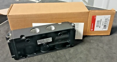 NORGREN MN01CGA23A000 150PSI 2-Position, 5-Way Air Actuated, Air Return 1/2NPT - Image 1 of 2