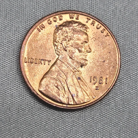 1981-D Lincoln Memorial Penny Slightly Off Center Cover