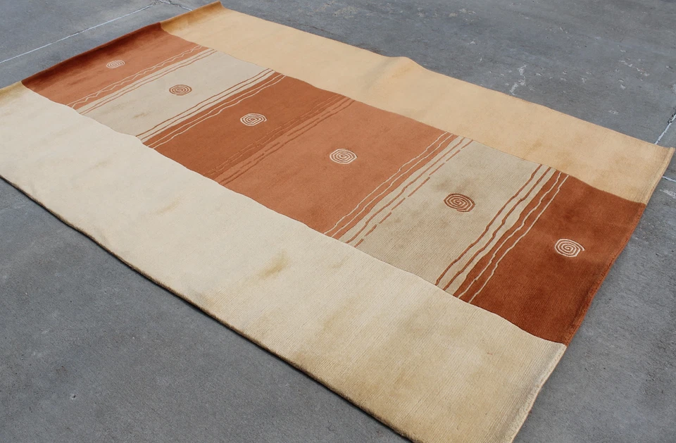 R4230 Green Color Geometrical Design Tibetan Woolen Rug 6 X 9' Handmade in Nepal