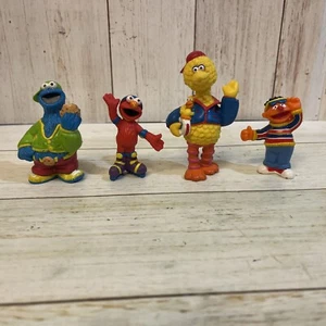 Vintage Sesame Street PVC Figures Big Bird Elmo Ernie Cookie Monster Lot of 4 - Picture 1 of 4