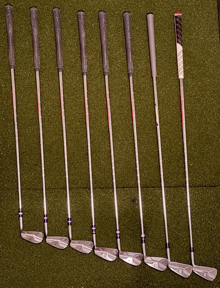 Juego de plancha Miura MC-501 3-PW NS Pro Modus 3 Tour 105 g acero rígido flexible diestro Foto 1 de 2