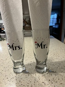 Christmas Mr. Mrs. Monaco Pilsner Anniversary Gift Glass 2 Red 14.5 oz NEW - Picture 1 of 8