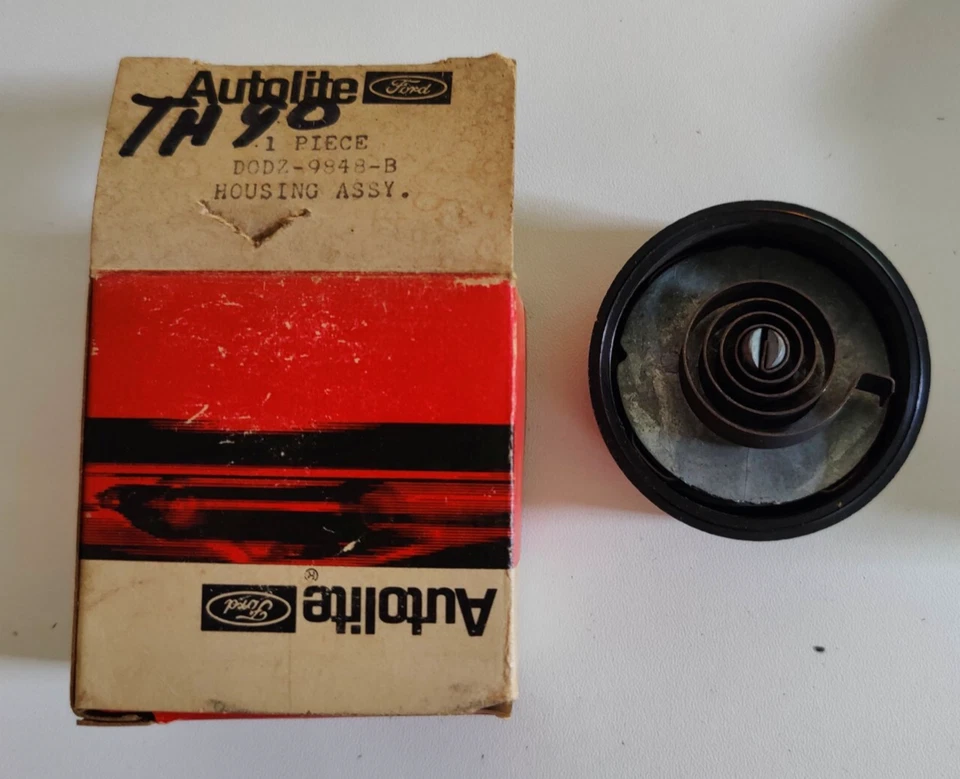 OEM NOS Motorcraft Carburetor Choke Thermostat # D0DZ-9848-B / Fits 1970's Ford - Image 1 of 1