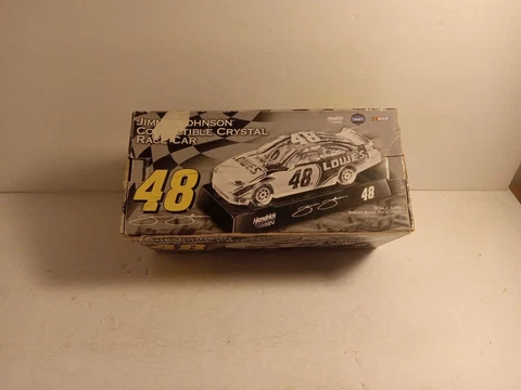 Shannon Crystal Lowes 48 NASCAR 2008 Jimmie Johnson 1:24 w/Base Cover
