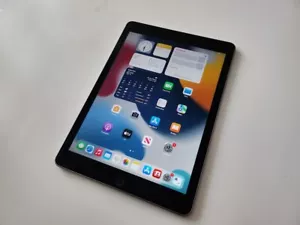 Apple iPad Air 2 - 64GB - Wi-Fi - Space Grey - Fully Functional - Free P&P - Picture 1 of 5