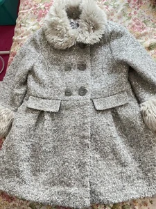 F & FGirls Grey Sequin Coat 4/5 Years Faux Fur Collar and Cuffs - Picture 1 of 11