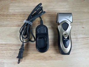 Panasonic ES8095 Wet Dry Shaver W/ Charger *READ* - Picture 1 of 5