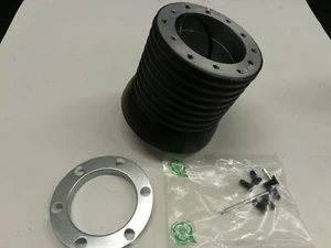PORSCHE 911 1989/1993 - 944 1981/1991 Steering wheel hub adapter Brand new - Picture 1 of 4