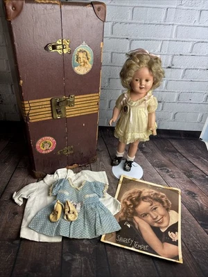 Vintage Shirley Temple 1930,s Doll With Trunk 16” - Image 1 of 4