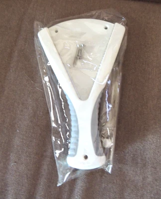 Pampered Chef 2677 Jar Opener Pre-owned Hand Held or Under Cabinet Mount  Screws - Image 1 of 2