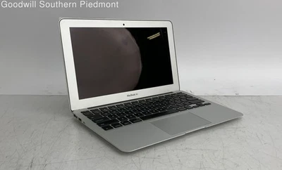 Apple MacBook Air 11" Mid 2013 Intel Core i7-4650u 1.70GHz 8GB RAM 500GB SSD - Image 1 of 4