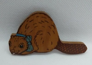 Myrtlewood Beaver Magnet Oregon Wooden Handcrafted - Picture 1 of 2