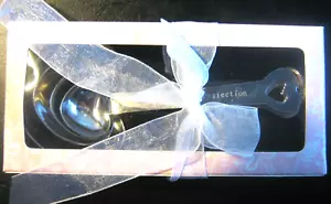 "A Heap of Perfection" Set of 4 Spoons and Box - Picture 1 of 5
