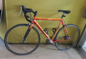Trek 1000 SL Road Bike - Picture 1 of 13