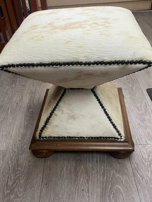 ПАРА мягких табуретов из воловьей кожи в форме песочных часов BAKER DS43 - Изображение 1 из 4