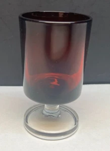Vintage Luminarc France Cavalier Red & Clear 4 oz Wine Glass - Picture 1 of 3