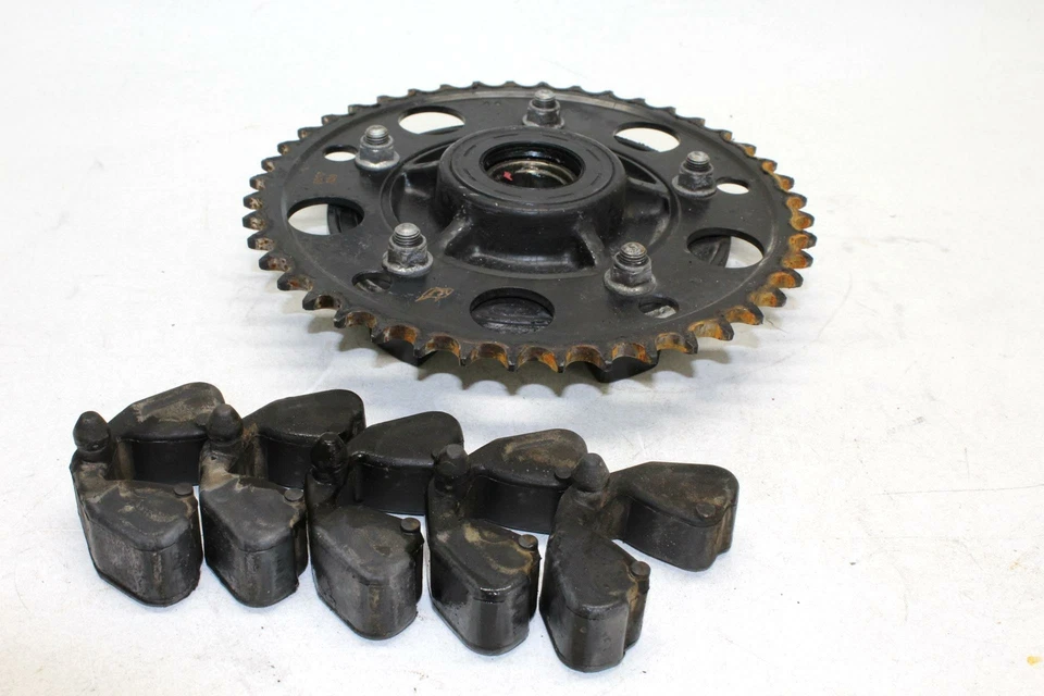 04-05 Piñón trasero Suzuki GSXR750 OEM 64610-35f30 Foto 1 de 4