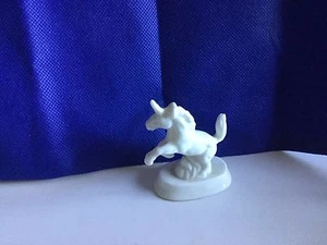 SCHMID-BONE CHINA MINIATURE UNICORN FIGURINE -1981-$10 - Picture 1 of 5