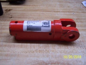 ALLIS CHALMERS 3PT LIFT LINK CLEVIS FITS 170,175,180,185,190,190XT. A-70257726 - Picture 1 of 4