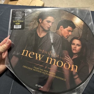 The Twilight Saga New Moon Soundtrack Picture Disc Hot Topic Exclusive - Picture 1 of 3