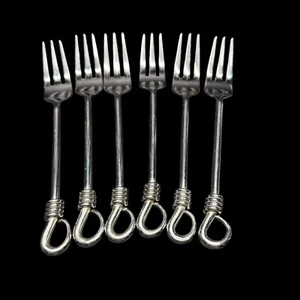 Gourmet Settings Twist Stainless 6 Dinner Forks 18/10 Flatware HEAVY USE - Picture 1 of 10