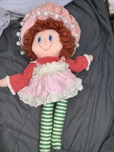 "Muñeca y ropa de tela vintage casera Strawberry Shortcake 20"" cosida a mano" - Imagen 1 de 9