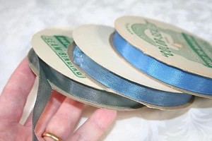 Vintage Rayon Ribbon – by the metre or Roll (Trims) - Picture 1 of 6