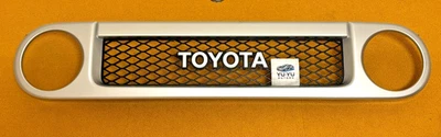 Toyota Genuine FJ Cruiser 2007-2014 Special Edition Front Grille 53100-35A31 OEM - Изображение 1 из 4